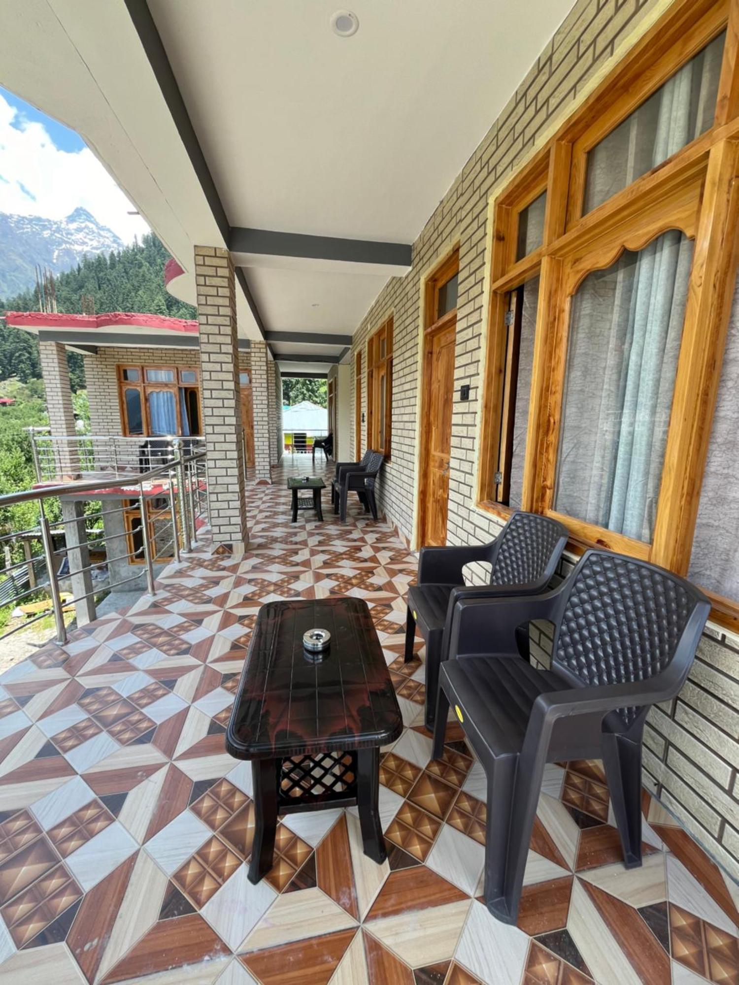 Hotel Golden Luck Mann Cafe Kalgha Exterior foto